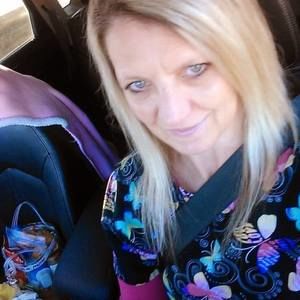 Meet your Posher, Pam